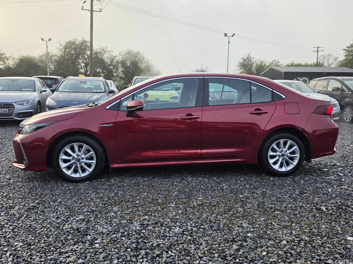 Toyota Corolla Saloon, Petrol Hybrid, 2020, Red