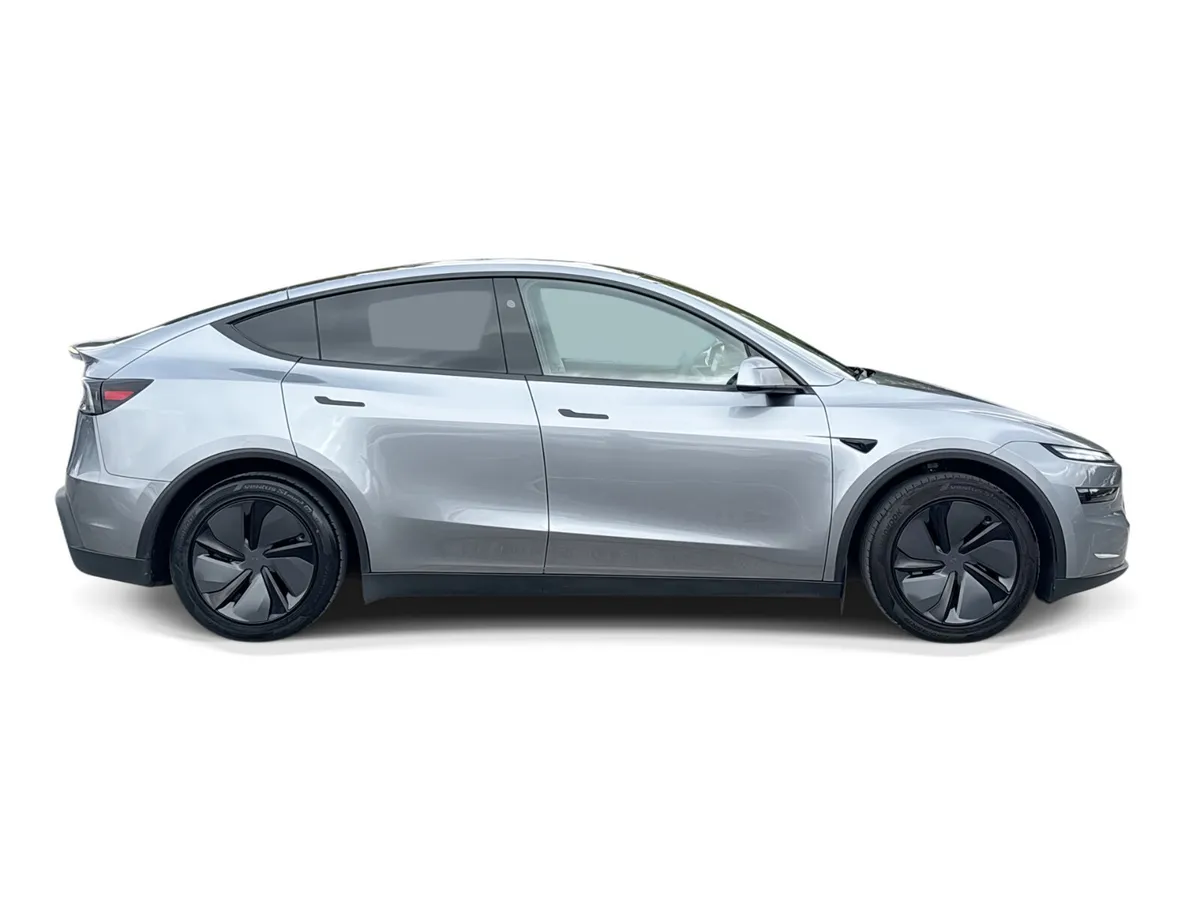 Tesla Model Y MPV, Electric, 2025, Grey