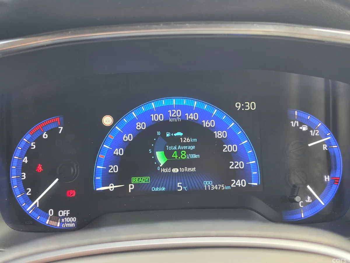 Toyota Corolla Saloon, Petrol Hybrid, 2020, Red