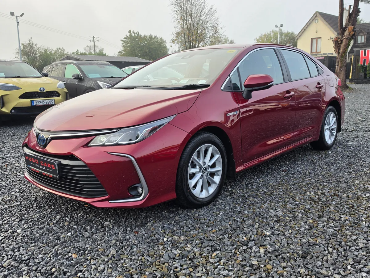 Toyota Corolla Saloon, Petrol Hybrid, 2020, Red