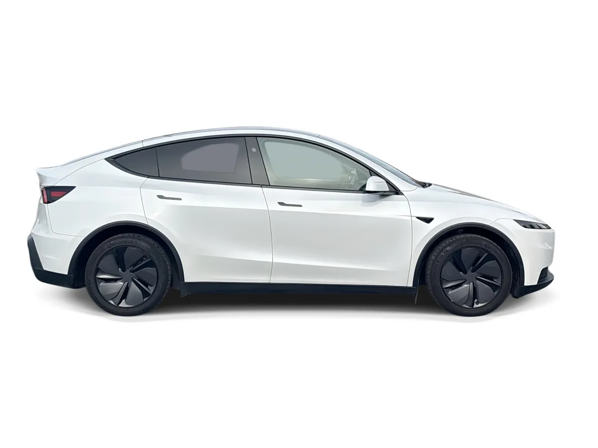 Tesla Model Y MPV, Electric, 2026, White