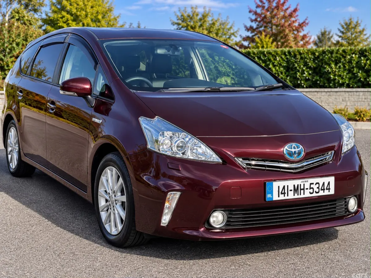 Toyota Prius MPV, Petrol Hybrid, 2014, Brown
