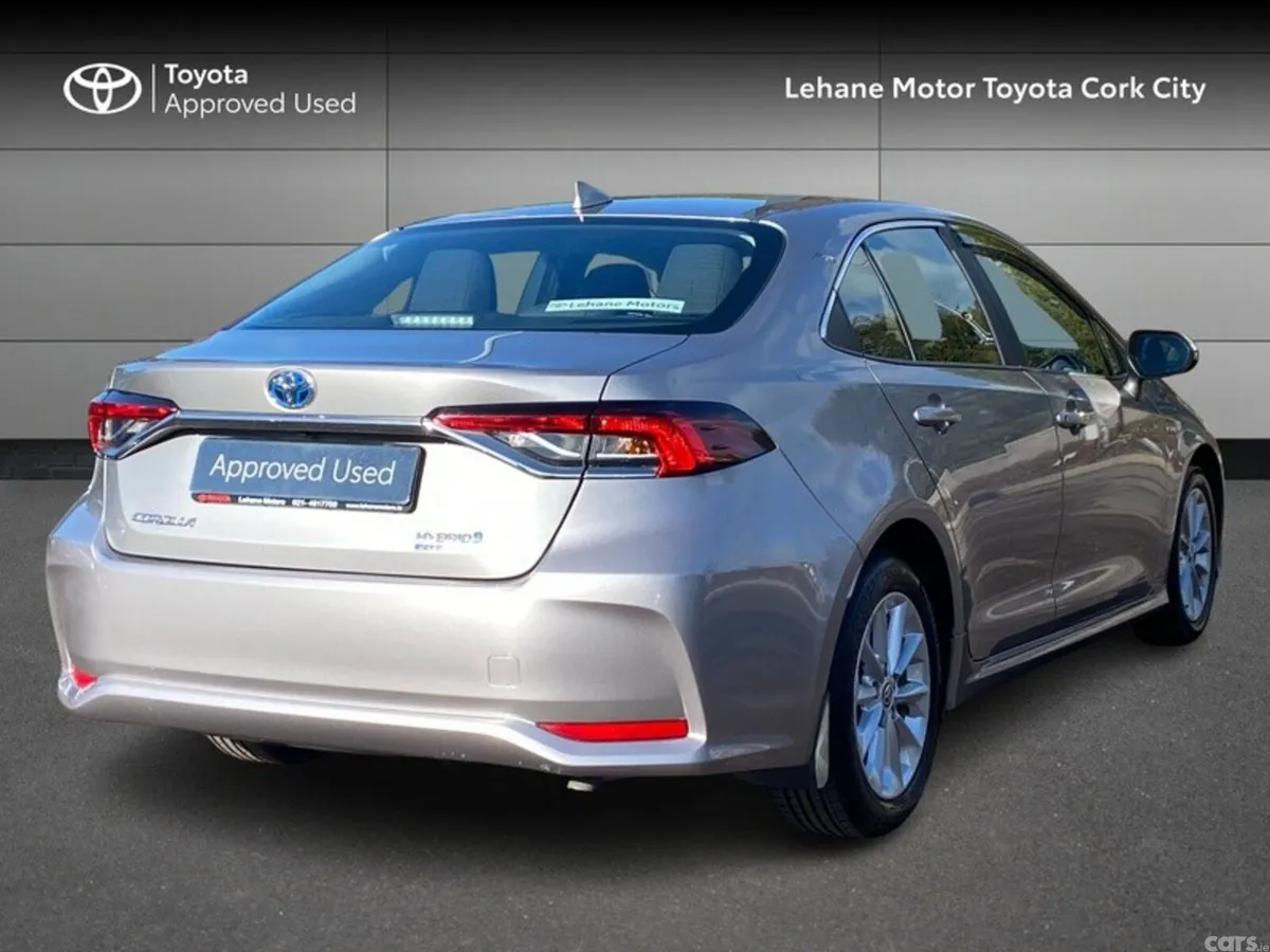 Toyota Corolla Saloon, Petrol Hybrid, 2022, Grey