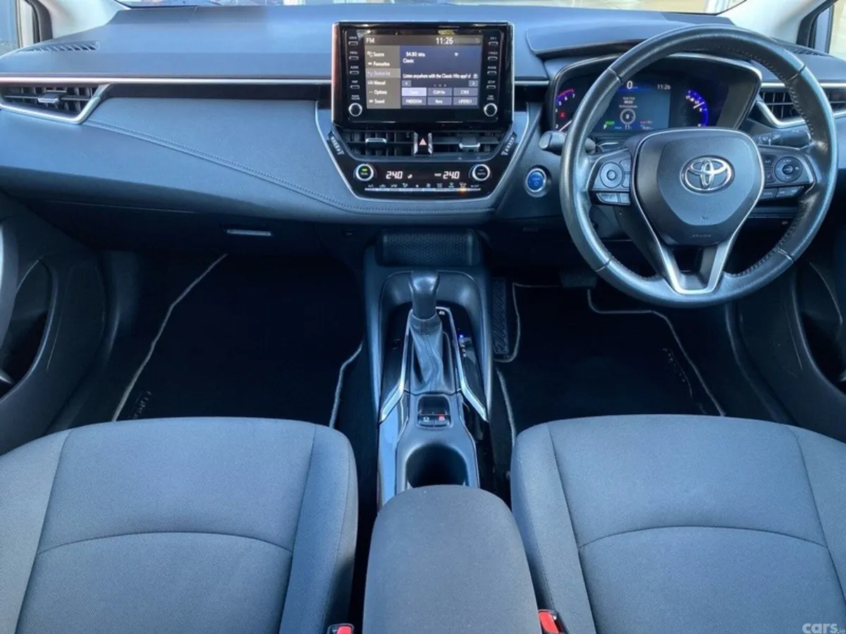 Toyota Corolla Saloon, Petrol Hybrid, 2022, Grey