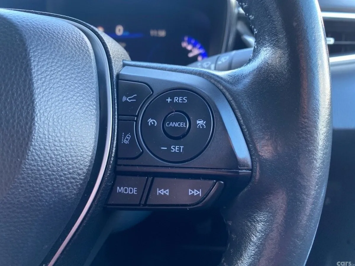 Toyota Corolla Saloon, Petrol Hybrid, 2022, Grey