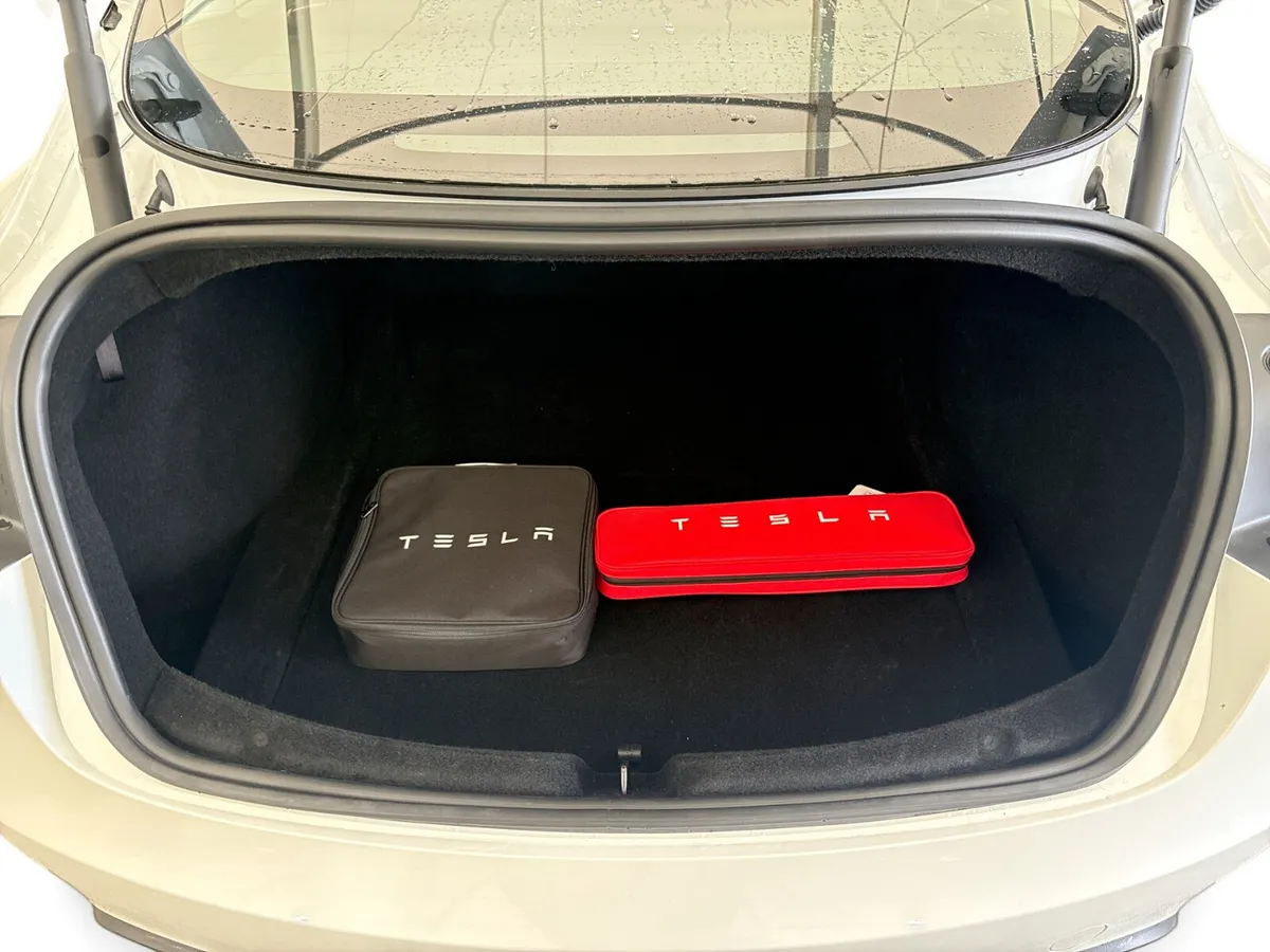 Tesla Model 3 Saloon, Electric, 2024, White