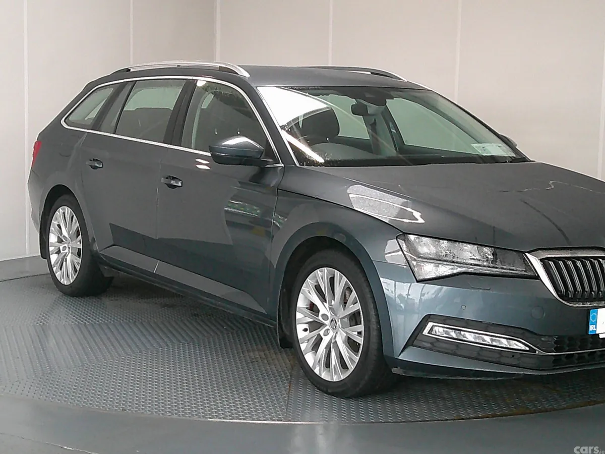 Skoda Superb Estate, Diesel, 2022, Grey