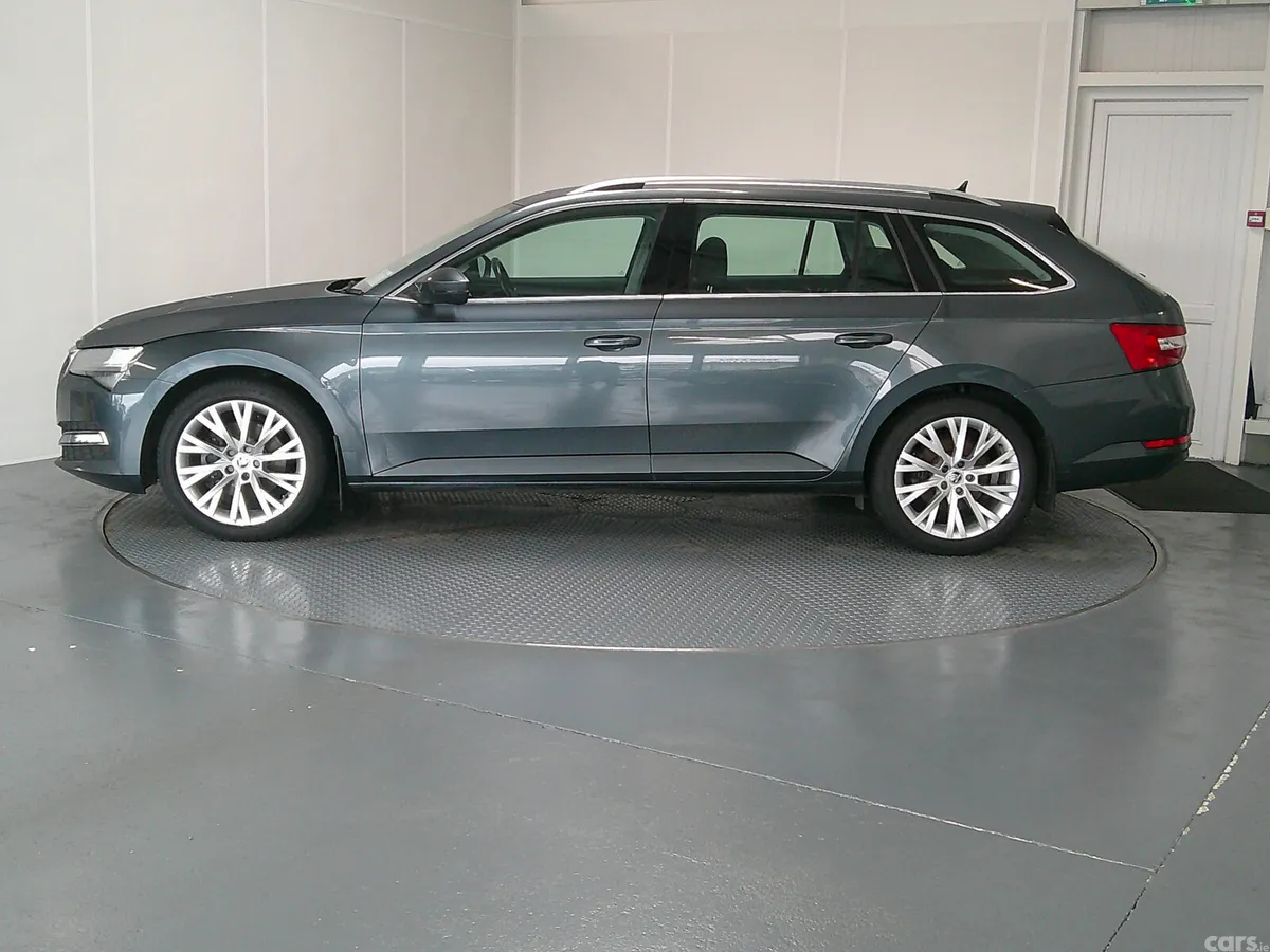 Skoda Superb Estate, Diesel, 2022, Grey