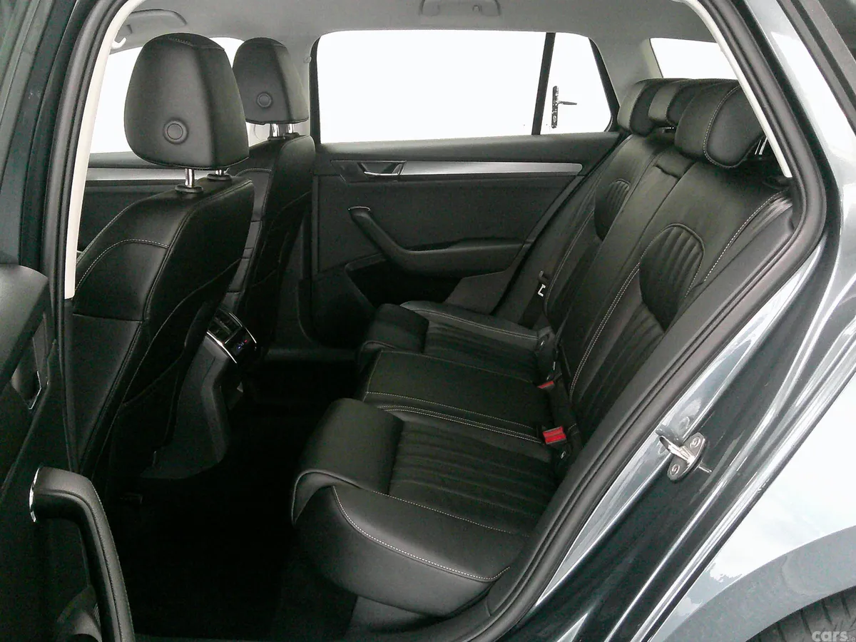 Skoda Superb Estate, Diesel, 2022, Grey