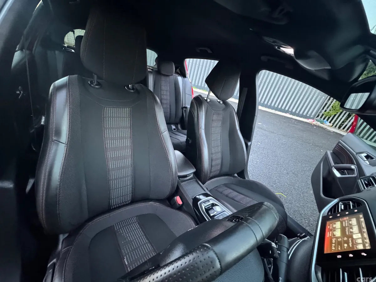 Peugeot 307 Hatchback, Petrol, 2017, Red