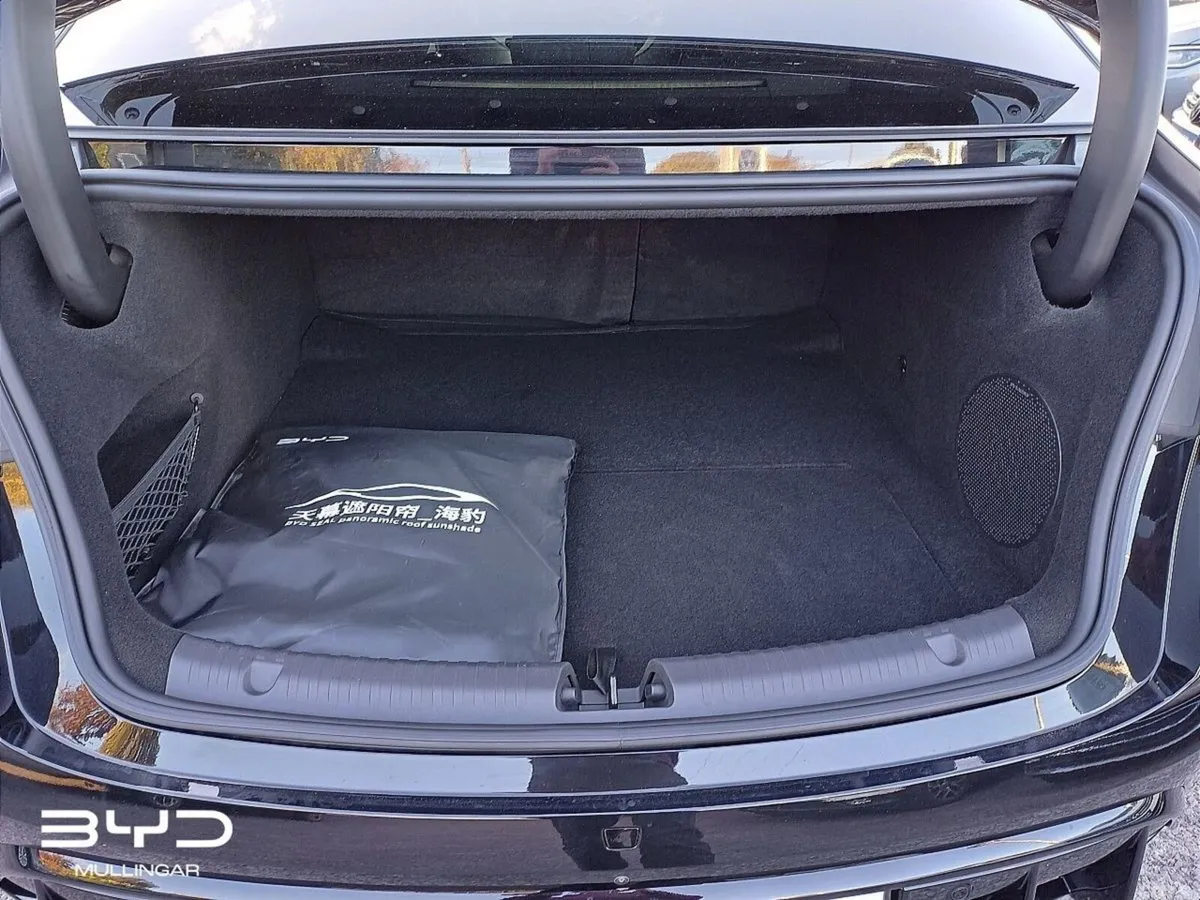 BYD SEAL Saloon, Electric, 2026, Black