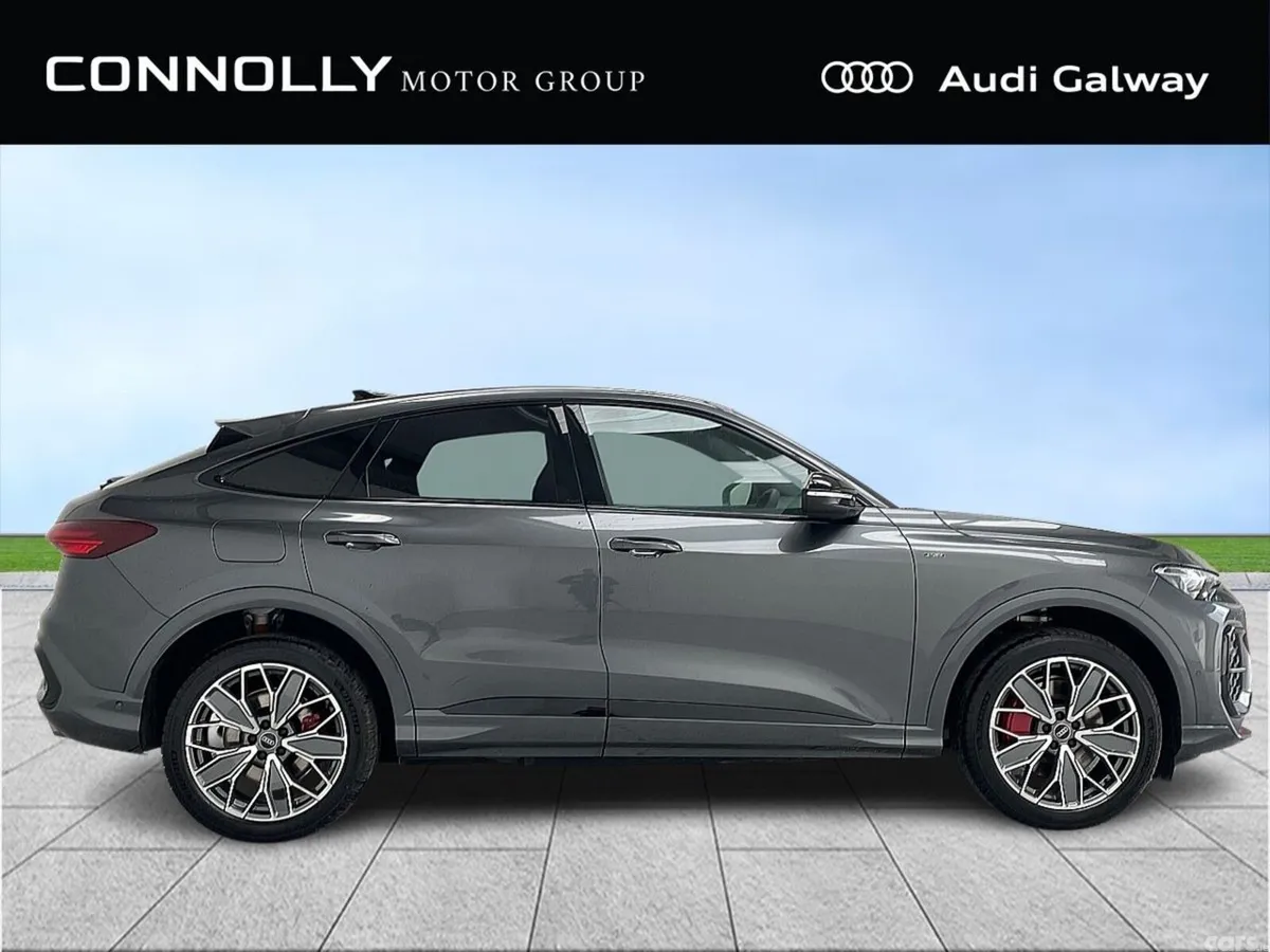 Audi Q5 SUV, Petrol Plug-in Hybrid, 2027, Grey
