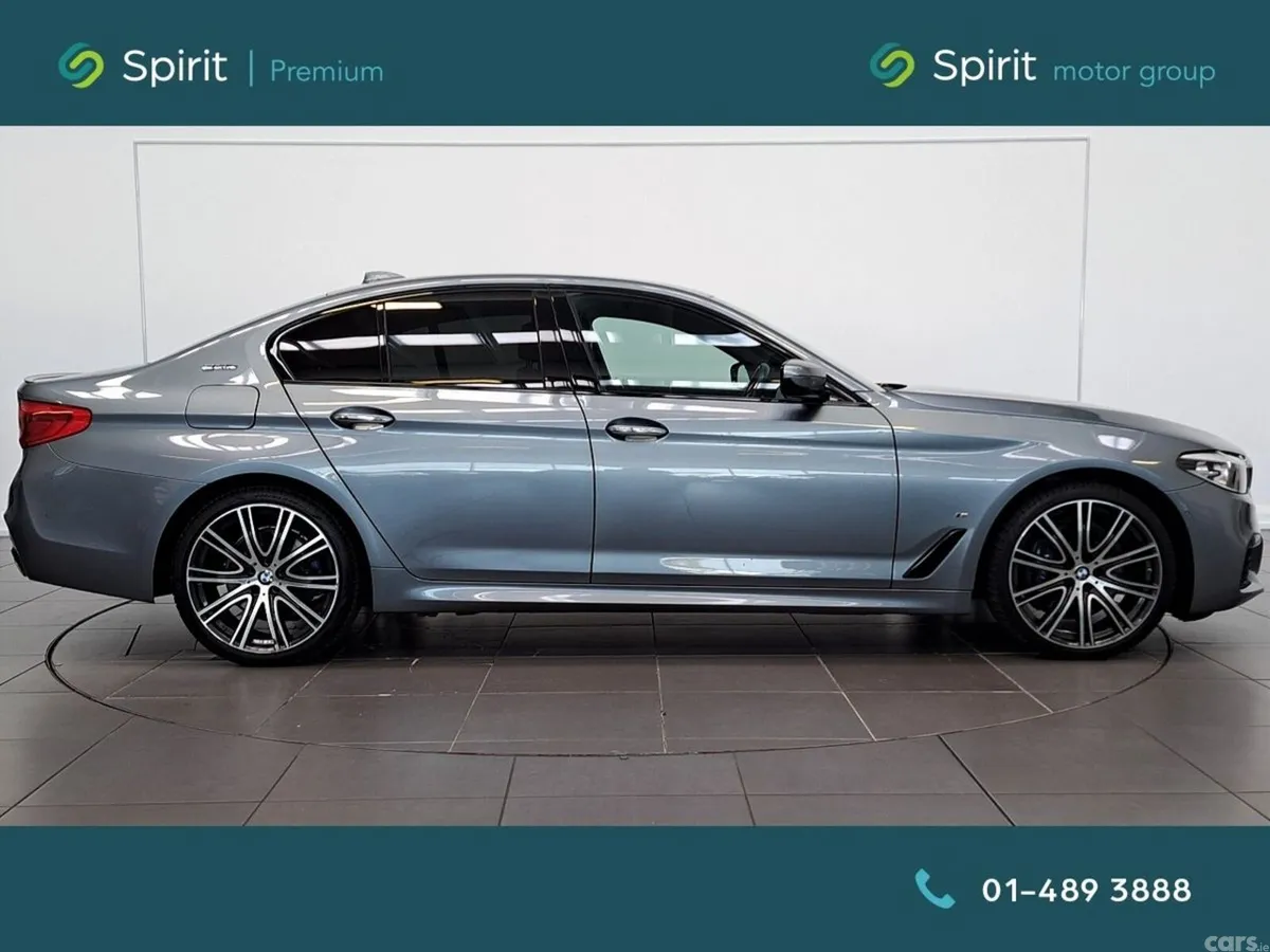 BMW 5-Series Saloon, Petrol Plug-in Hybrid, 2018, Blue