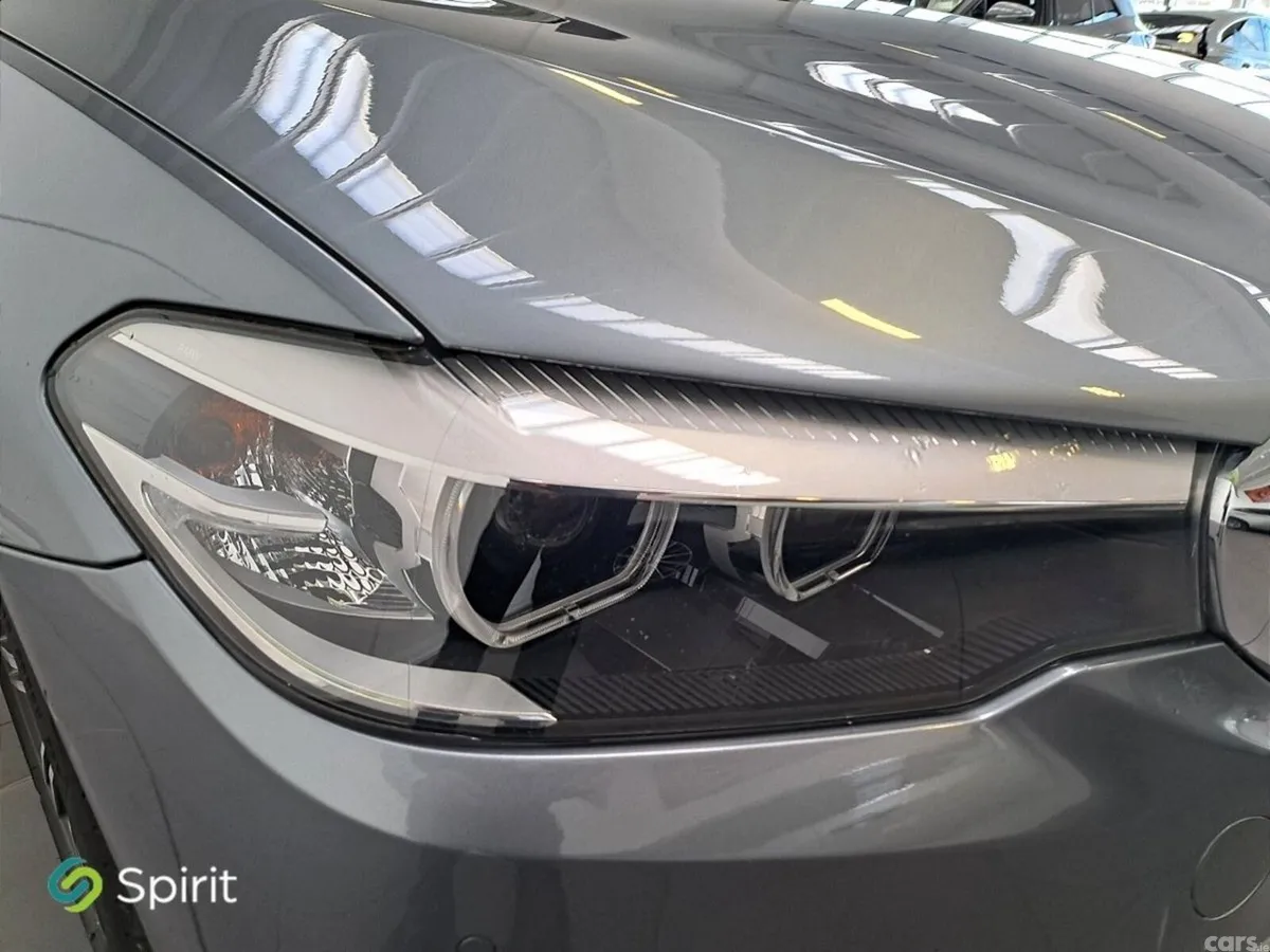 BMW 5-Series Saloon, Petrol Plug-in Hybrid, 2018, Blue