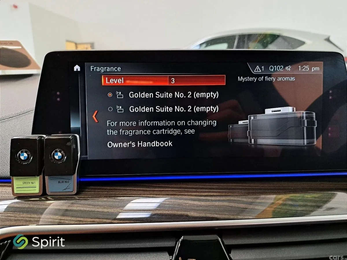 BMW 5-Series Saloon, Petrol Plug-in Hybrid, 2018, Blue