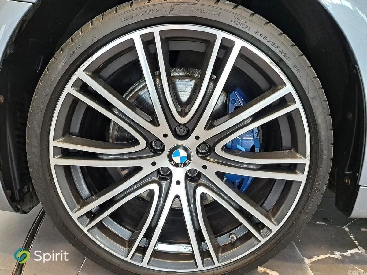 BMW 5-Series Saloon, Petrol Plug-in Hybrid, 2018, Blue
