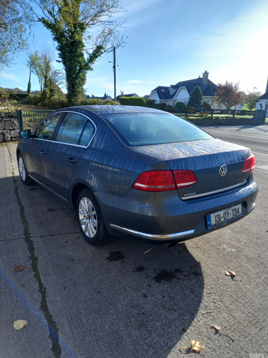Volkswagen Passat Saloon, Diesel, 2013, Grey