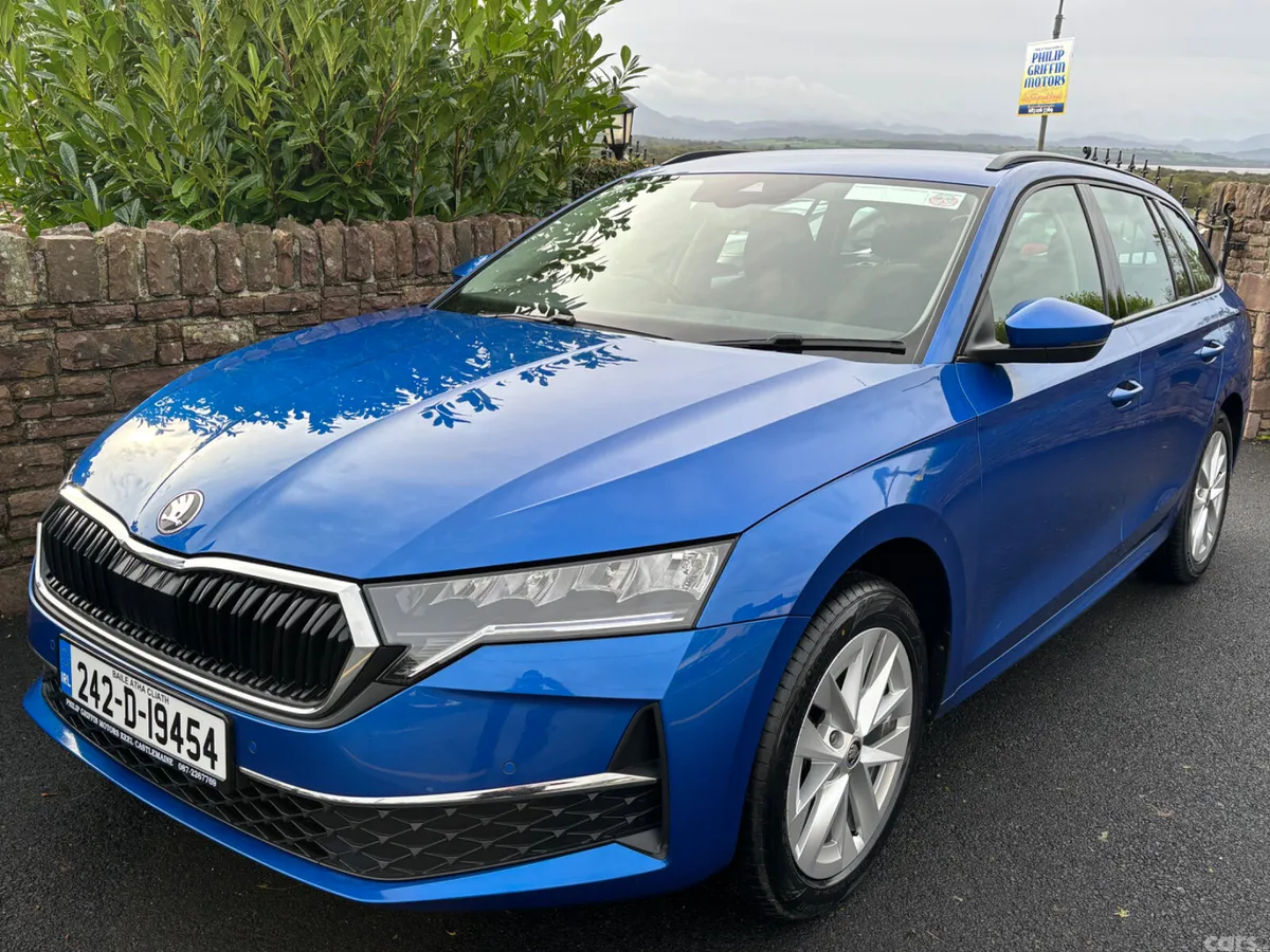 Skoda Octavia Estate, Diesel, 2024, Blue