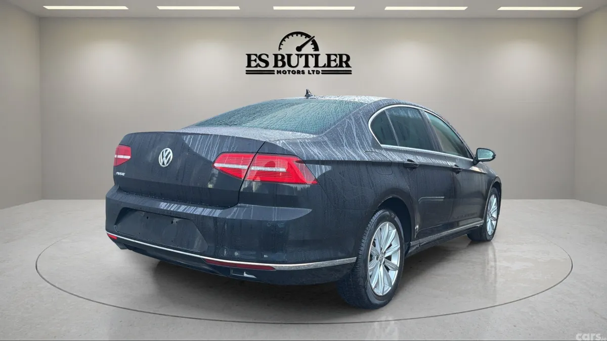 Volkswagen Passat Saloon, Diesel, 2018, Black