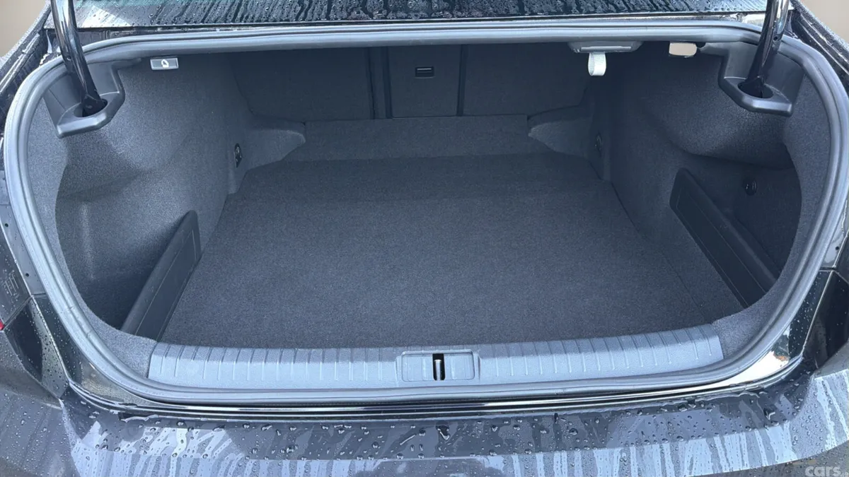 Volkswagen Passat Saloon, Diesel, 2018, Black