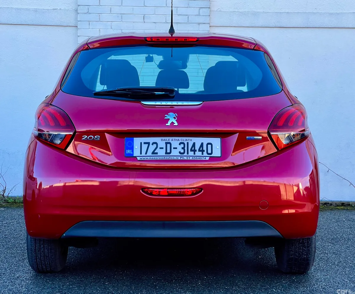 Peugeot 208 Hatchback, Petrol, 2017, Red
