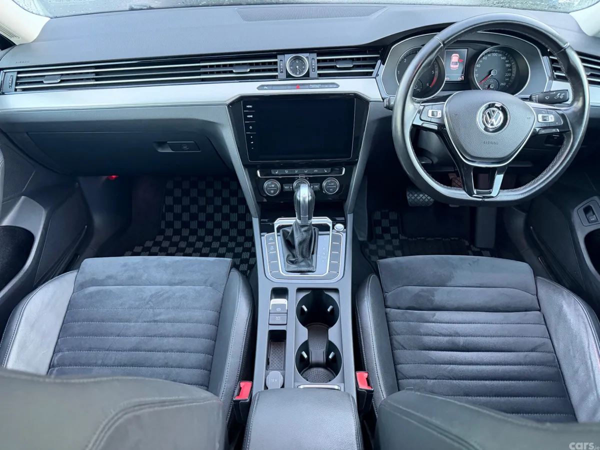 Volkswagen Passat Saloon, Diesel, 2018, Black