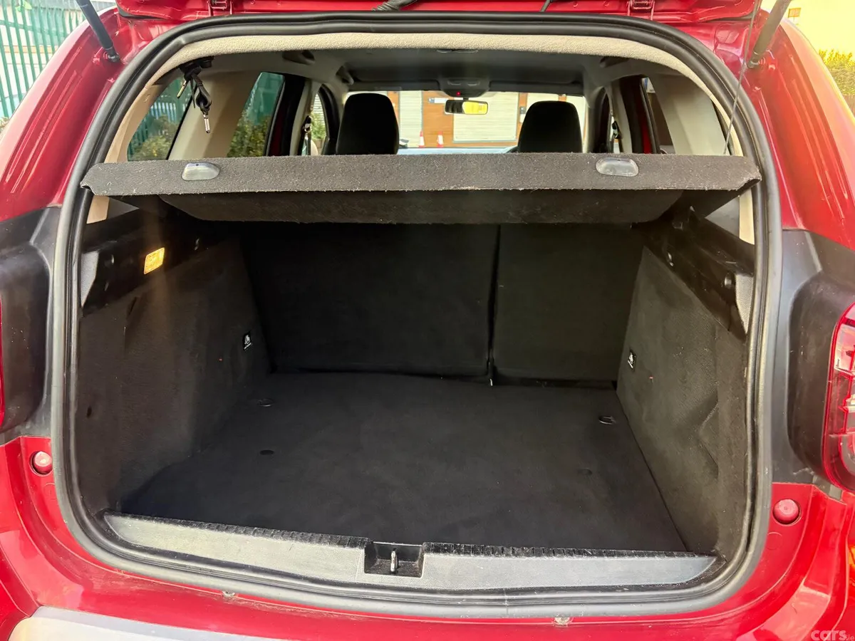 Dacia Duster SUV, Petrol, 2022, Red