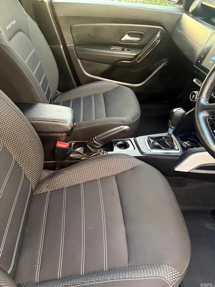 Dacia Duster SUV, Petrol, 2022, Red