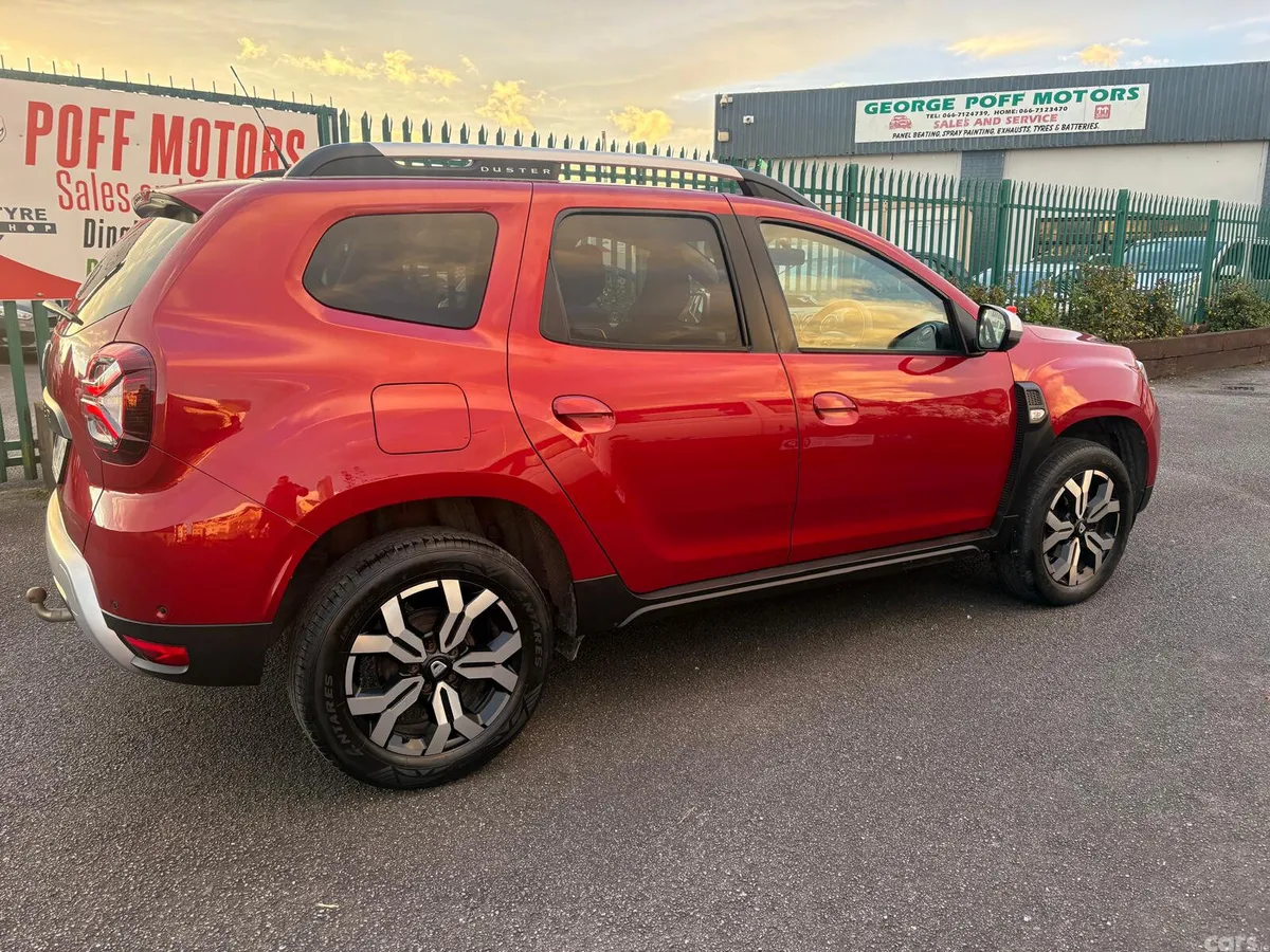 Dacia Duster SUV, Petrol, 2022, Red
