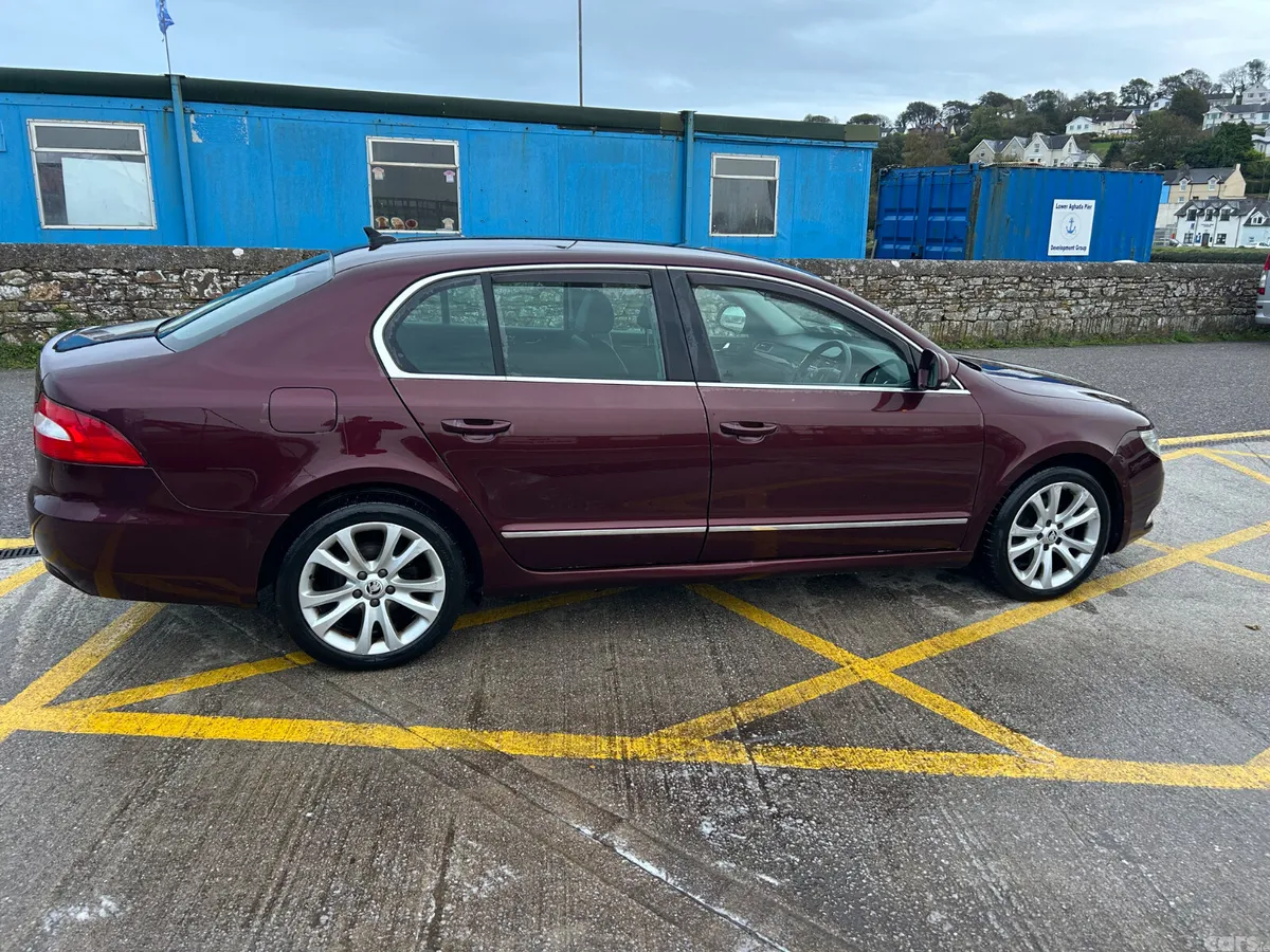 Skoda Superb Saloon, Diesel, 2012, Red