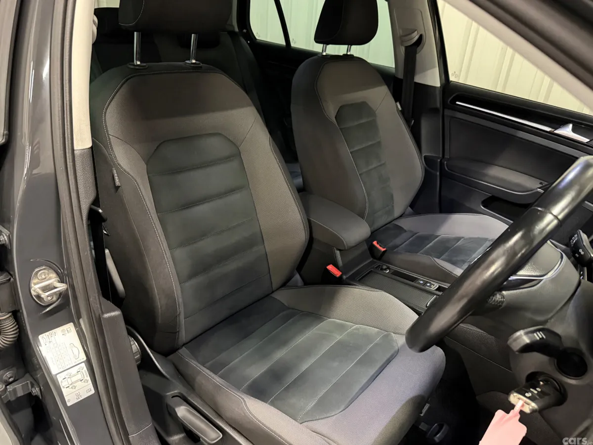 Volkswagen Golf Hatchback, Diesel, 2018, Grey