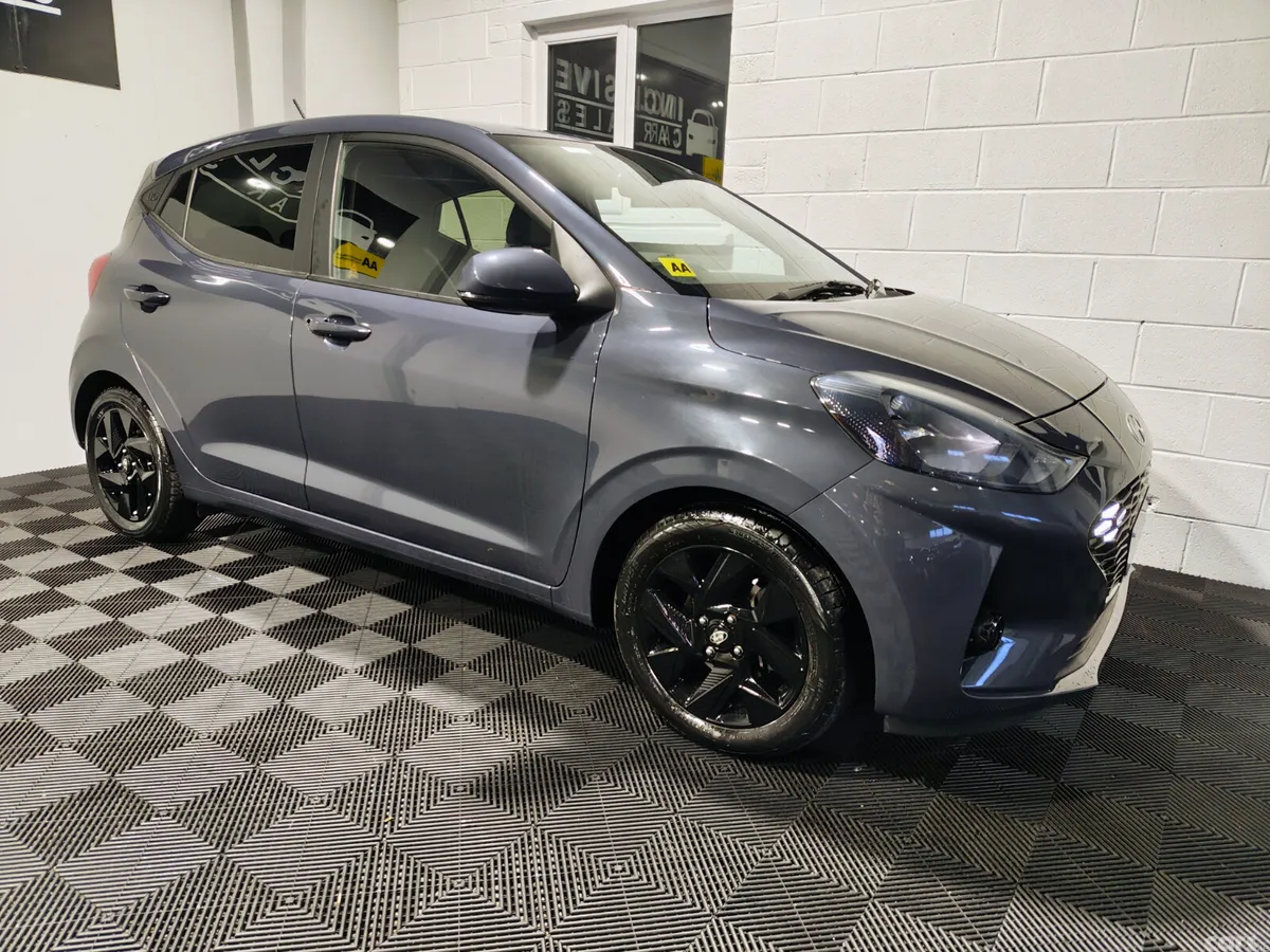 Hyundai i10 Hatchback, Petrol, 2023, Grey