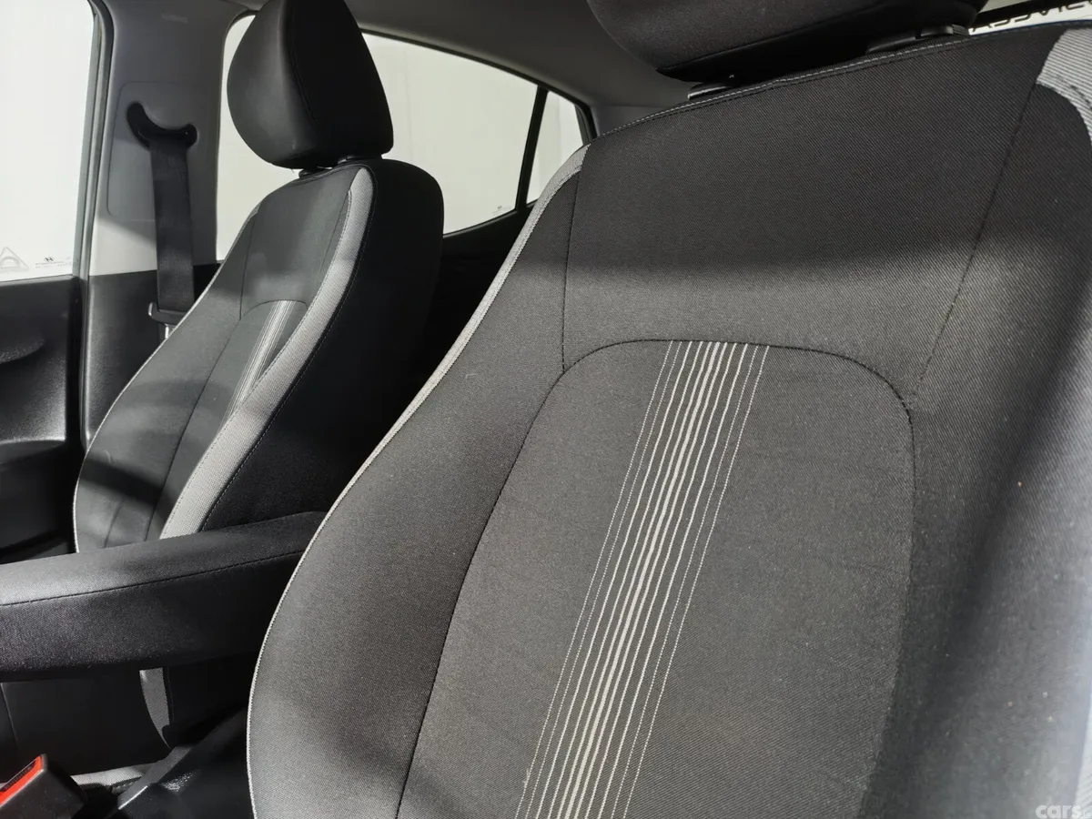 Hyundai i10 Hatchback, Petrol, 2023, Grey