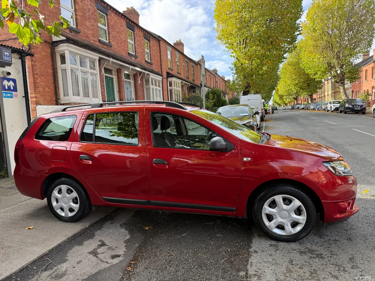 Dacia Logan Estate, Petrol, 2016, Red