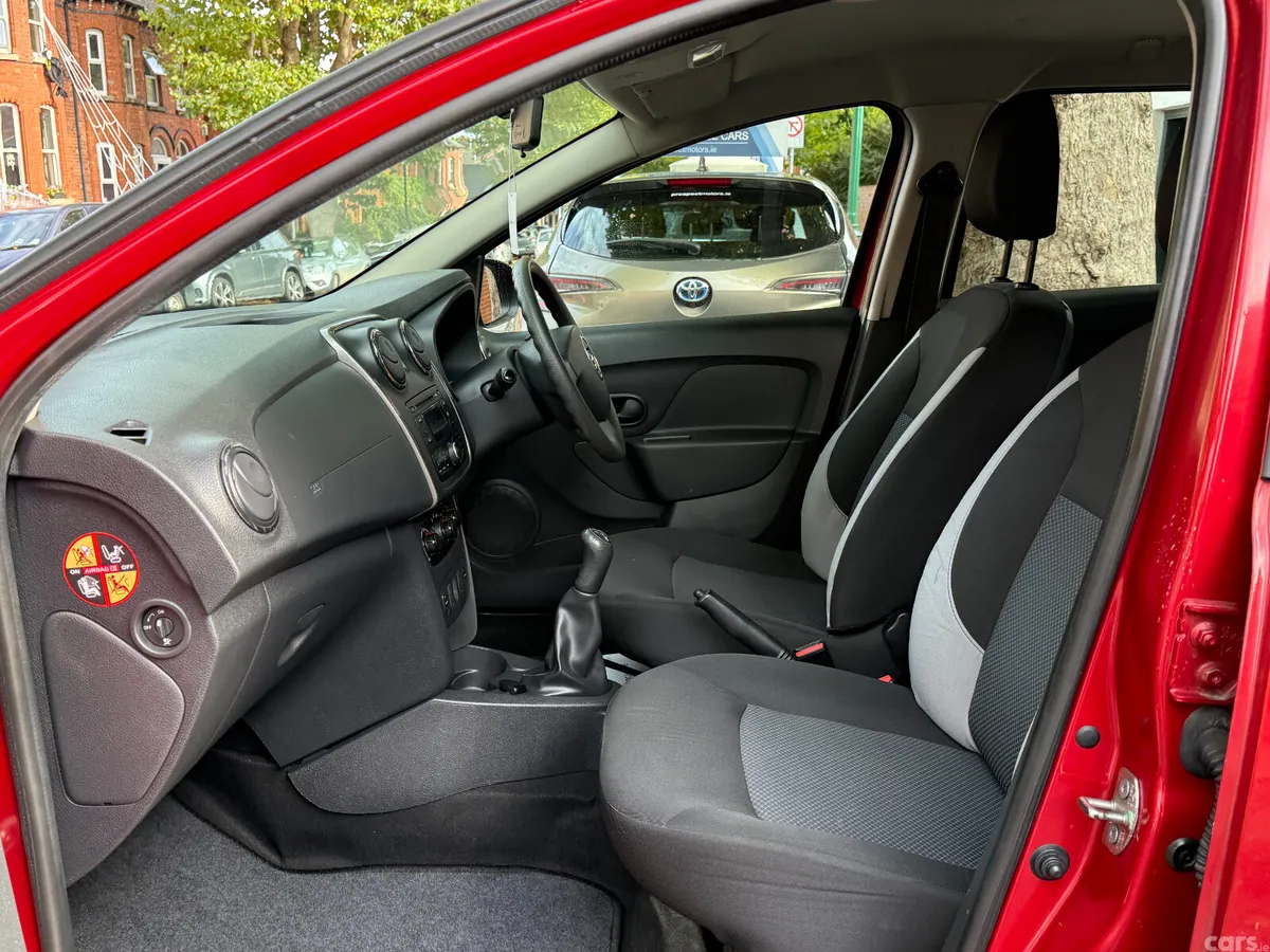 Dacia Logan Estate, Petrol, 2016, Red