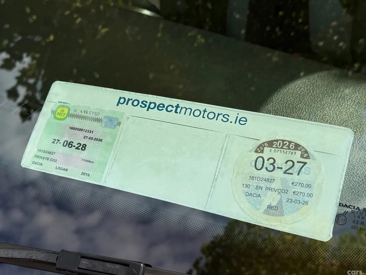 Dacia Logan Estate, Petrol, 2016, Red