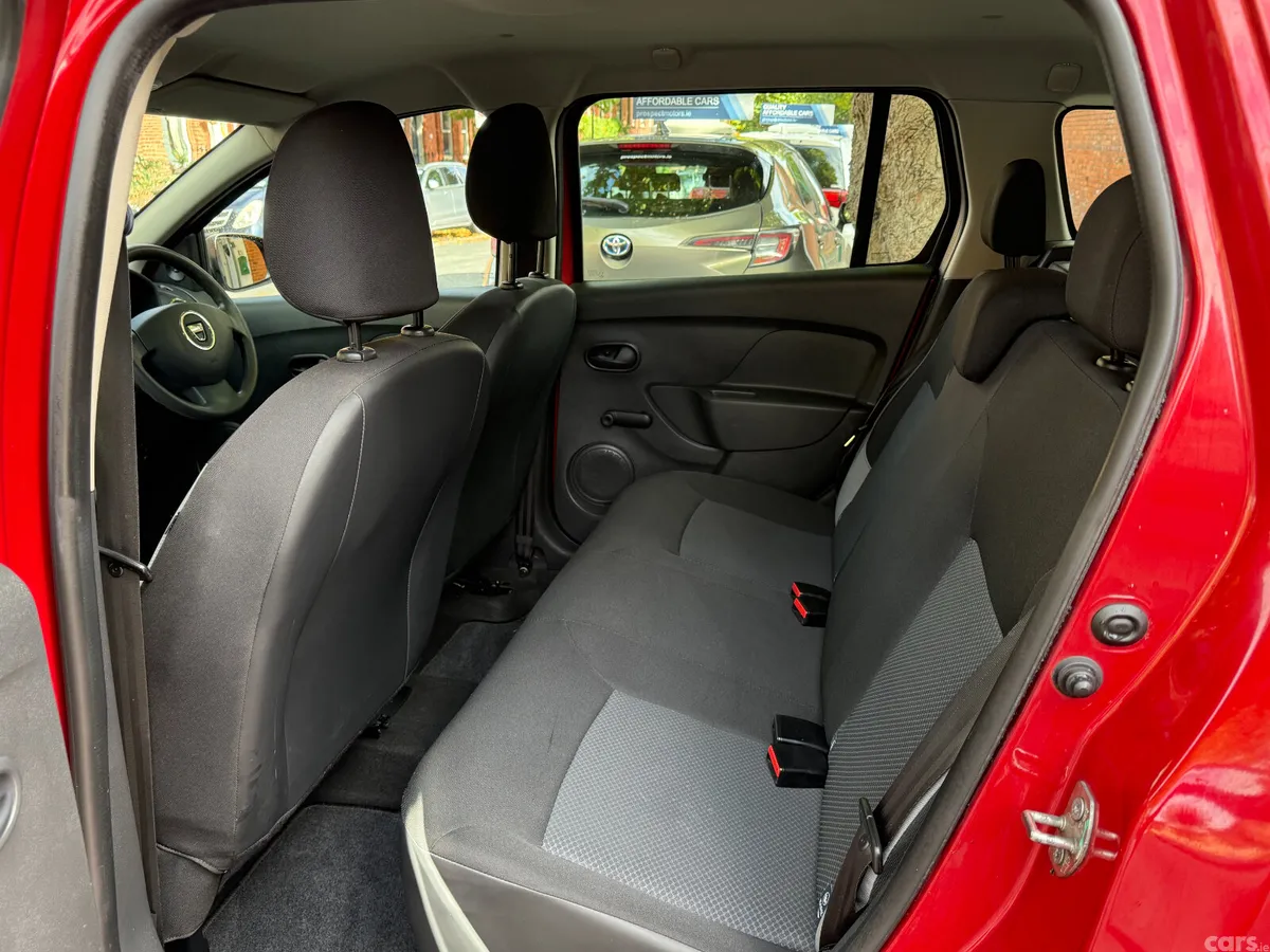 Dacia Logan Estate, Petrol, 2016, Red