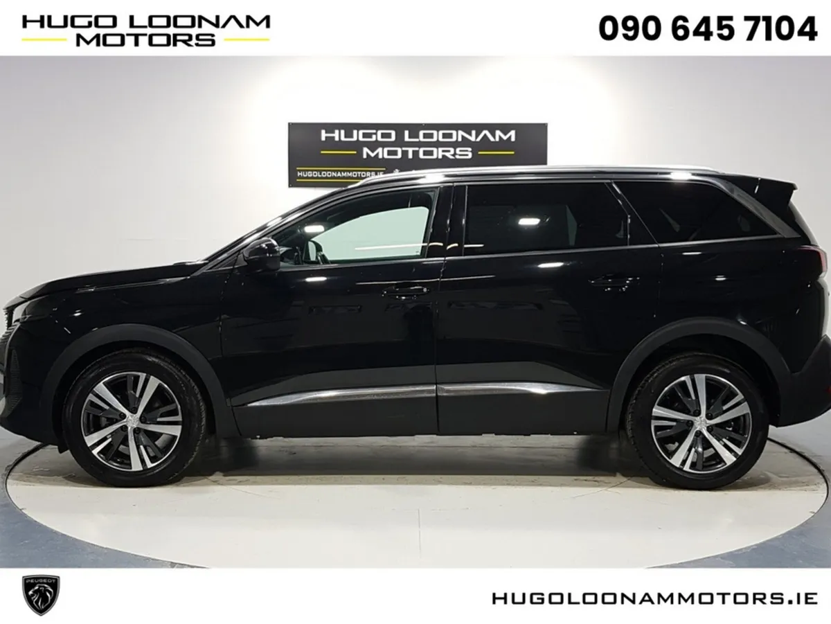 Peugeot 5008 MPV, Diesel, 2024, Black