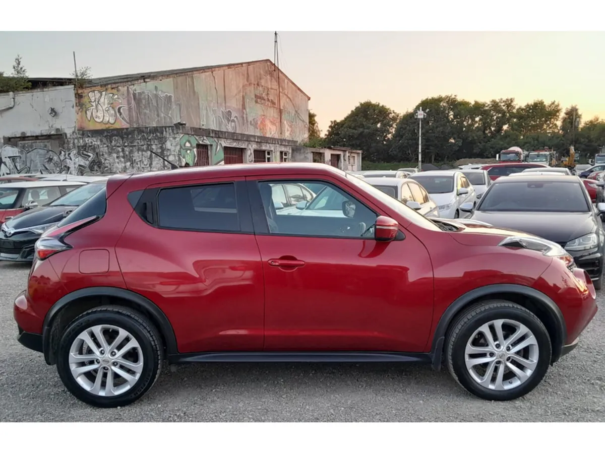 Nissan Juke MPV, Petrol, 2014, Red