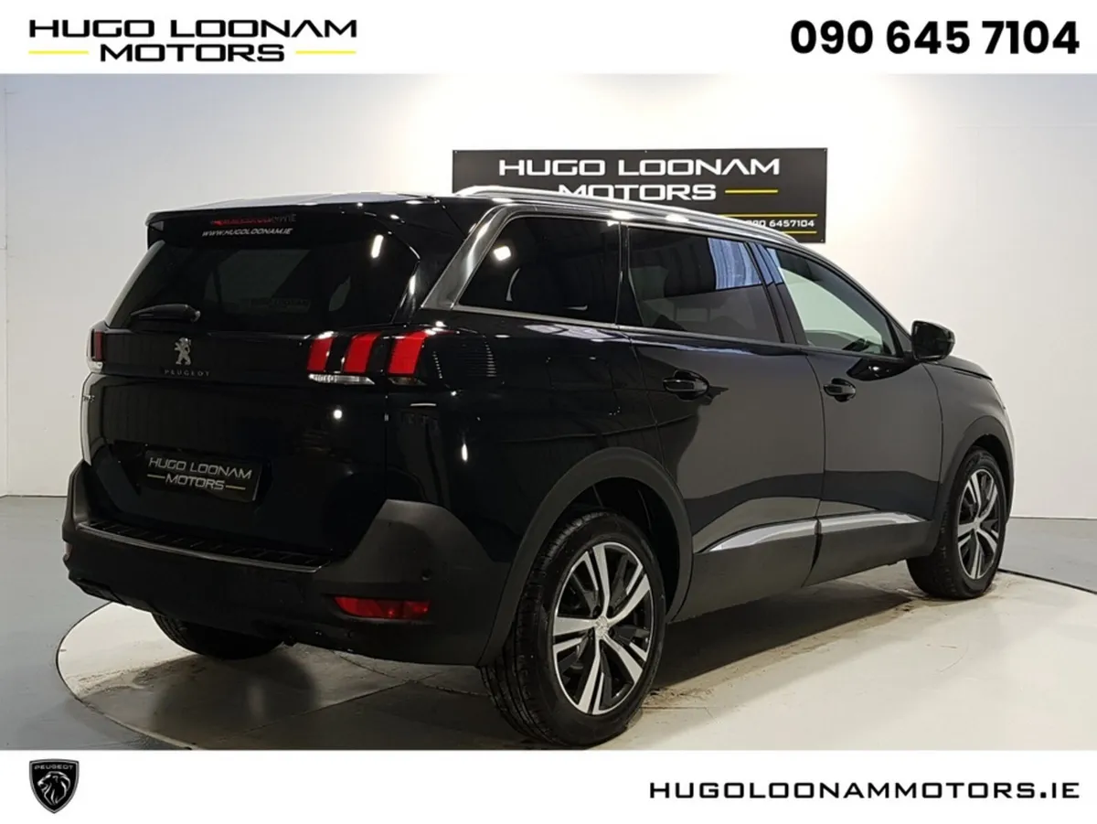 Peugeot 5008 MPV, Diesel, 2024, Black