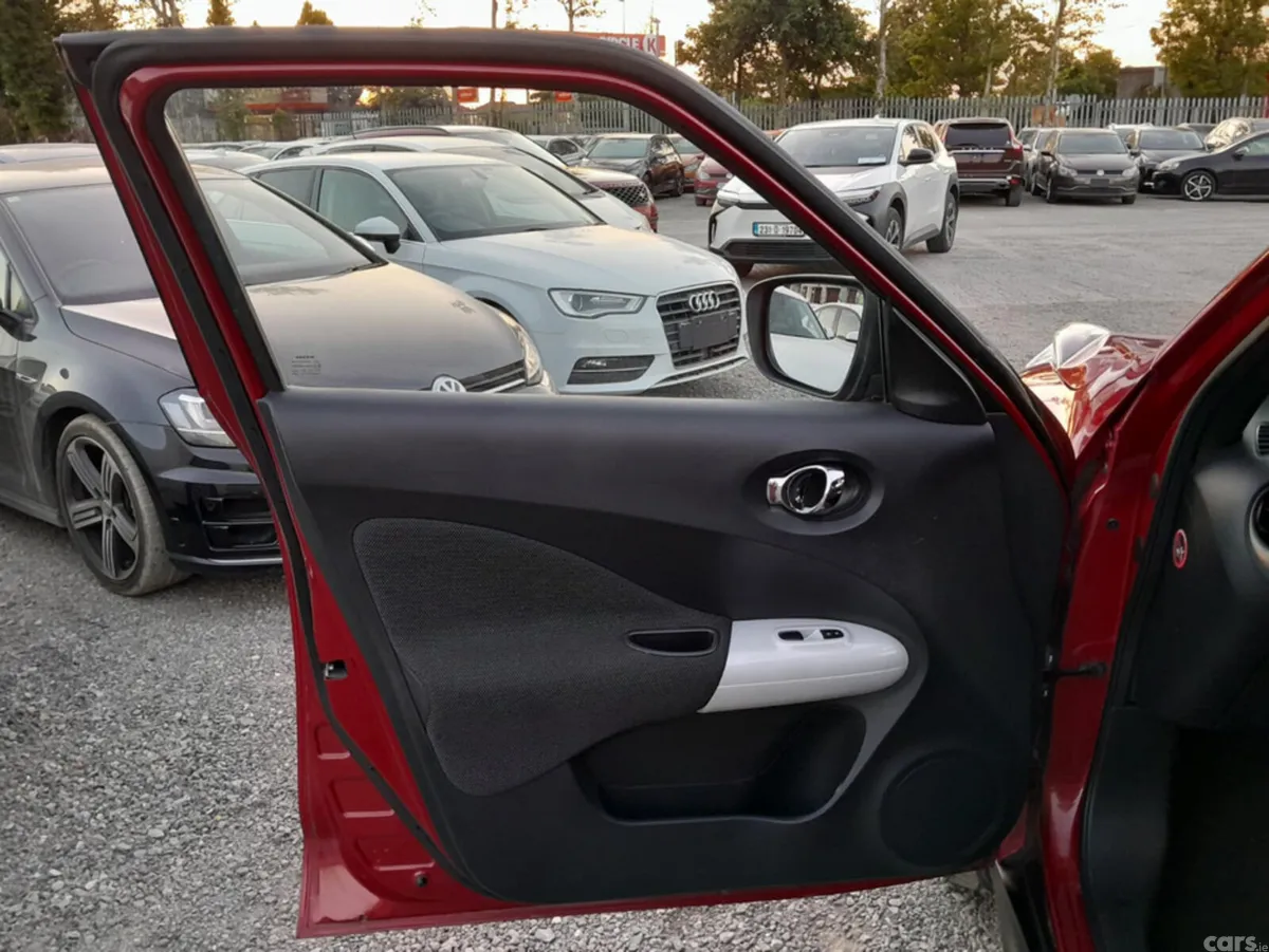 Nissan Juke MPV, Petrol, 2014, Red