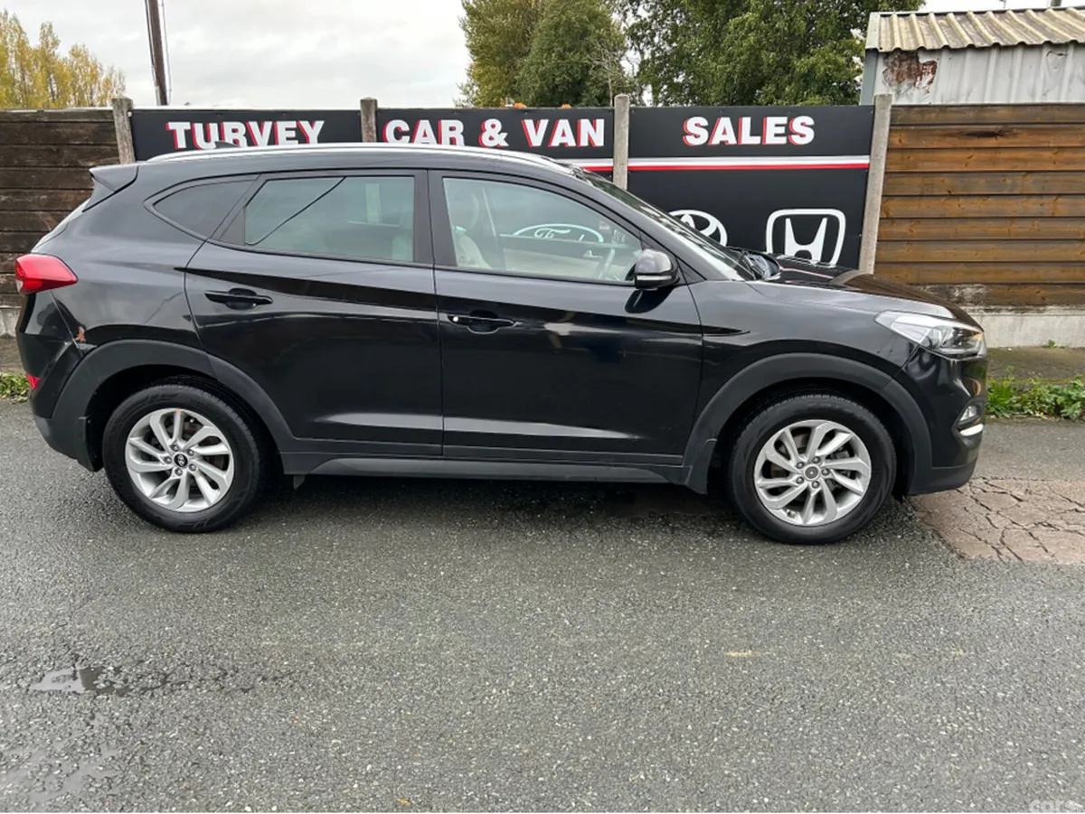 Hyundai Tucson MPV, Diesel, 2017, Black