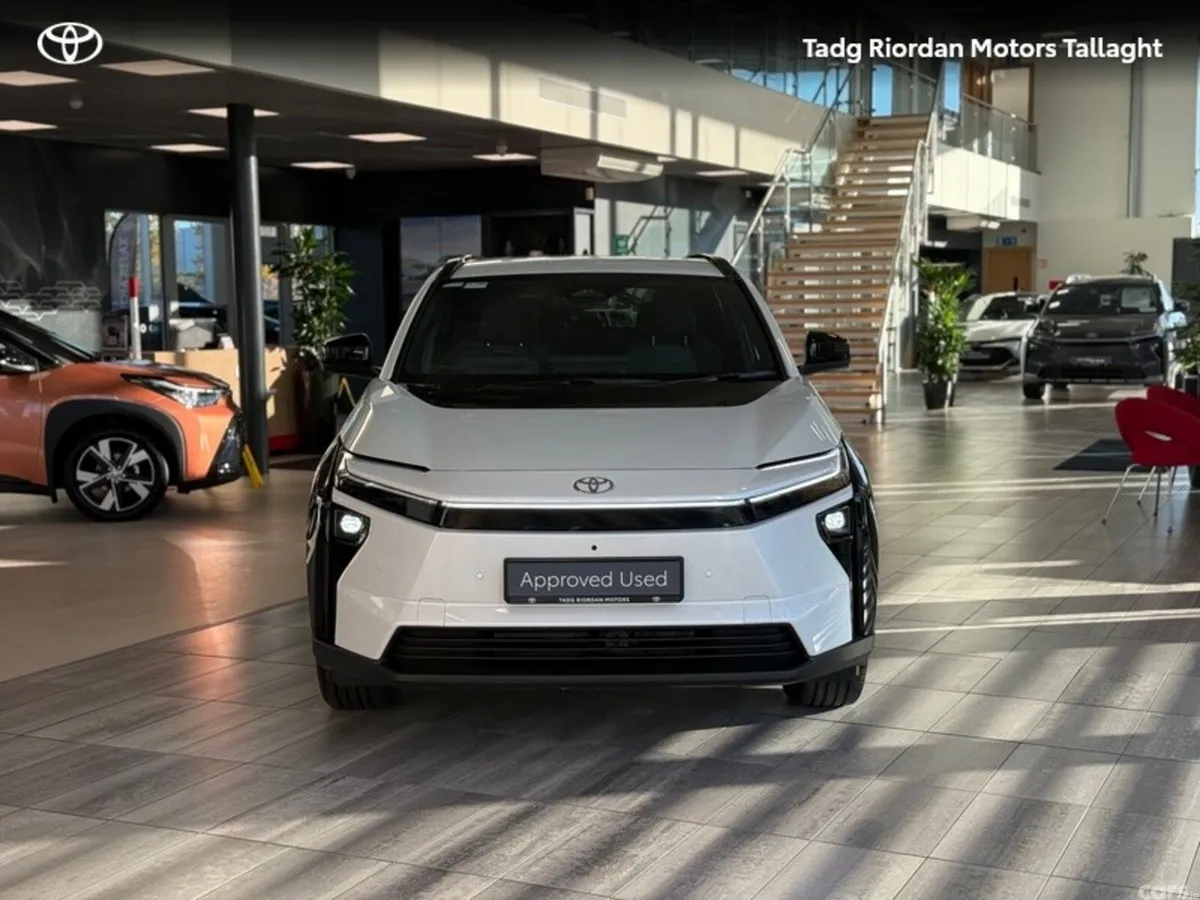Toyota bZ4X Estate, Electric, 2026, White