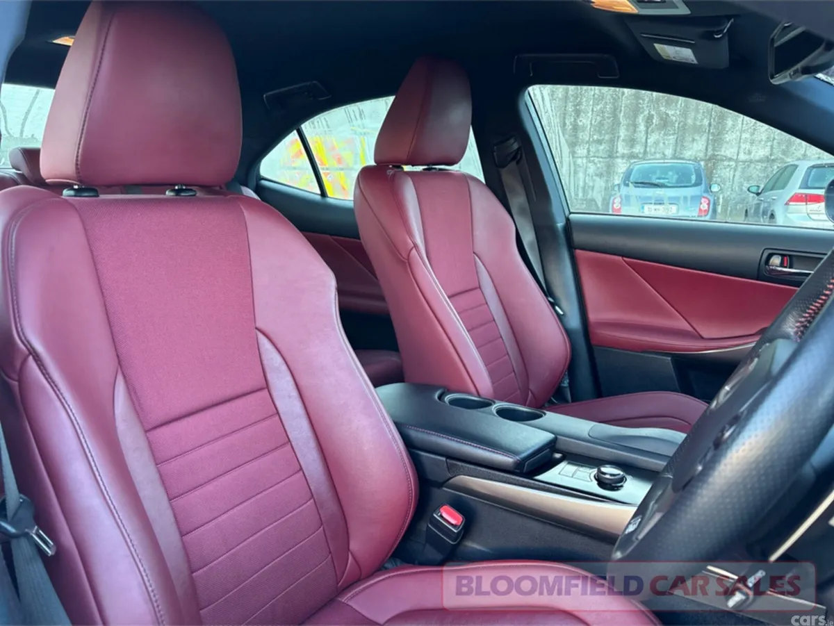 Lexus IS Saloon, Petrol Hybrid, 2013, Blue