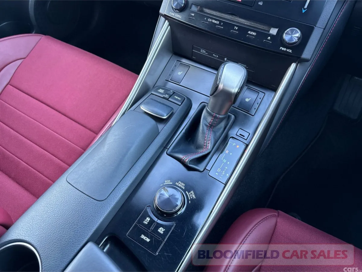 Lexus IS Saloon, Petrol Hybrid, 2013, Blue