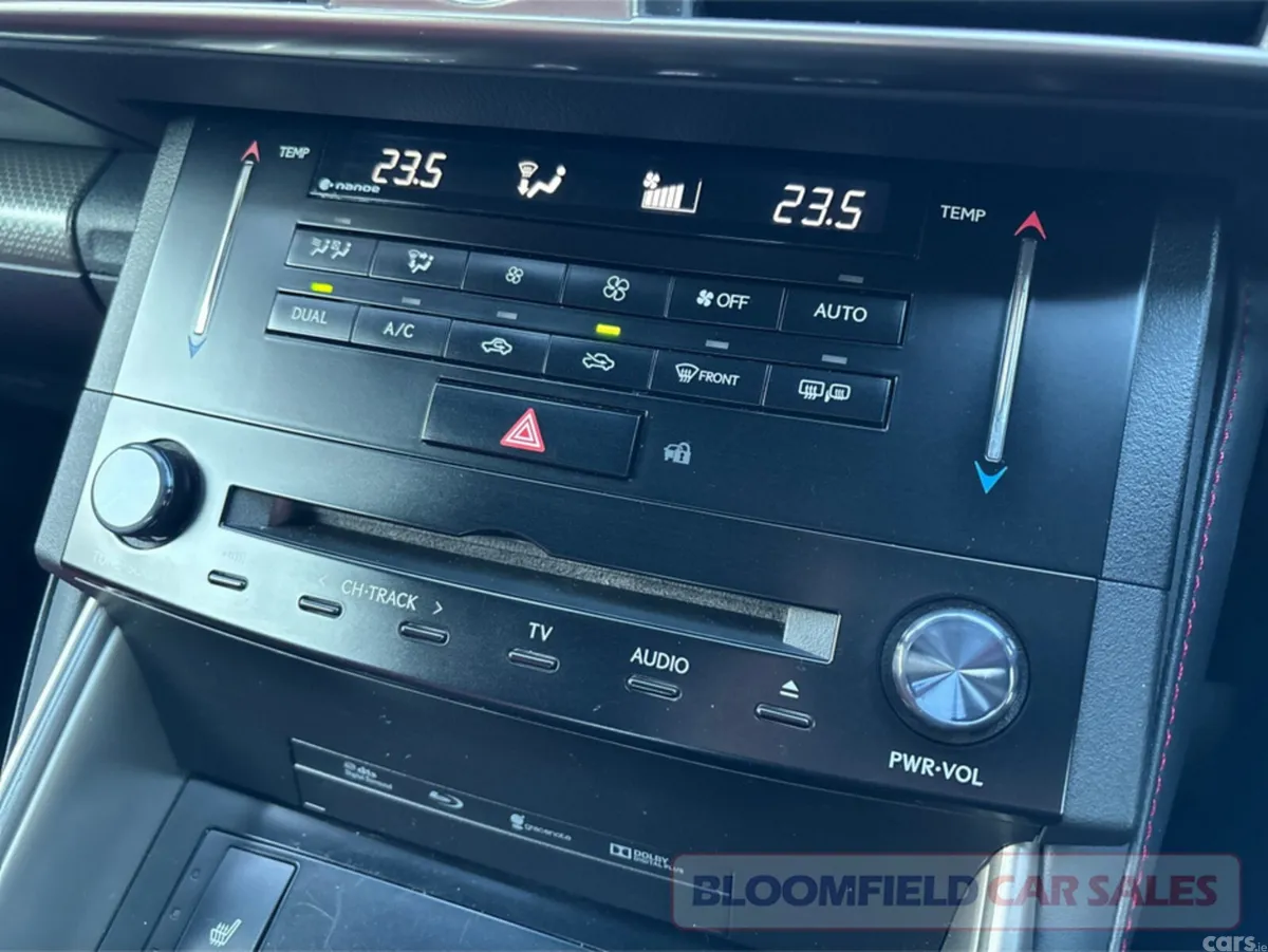 Lexus IS Saloon, Petrol Hybrid, 2013, Blue