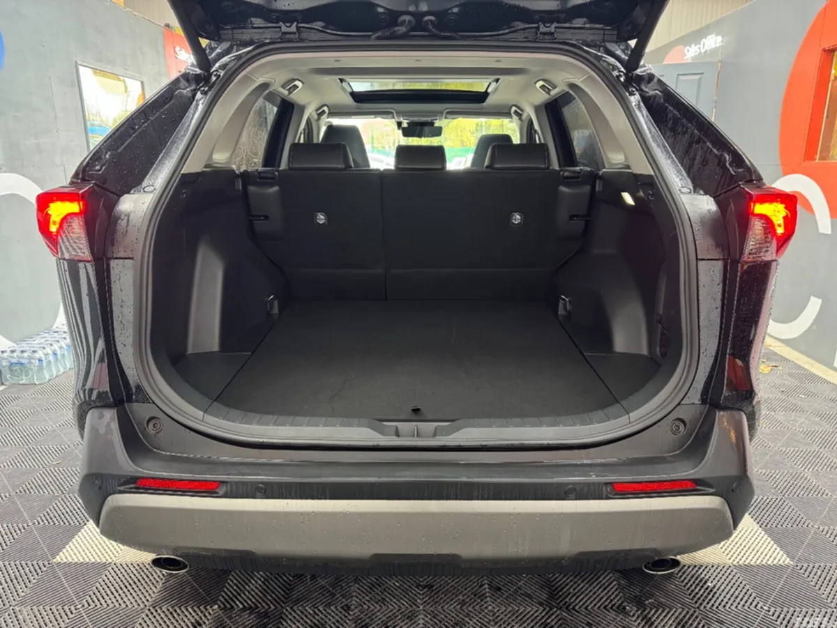 Toyota RAV4 SUV, Petrol Hybrid, 2024, Black