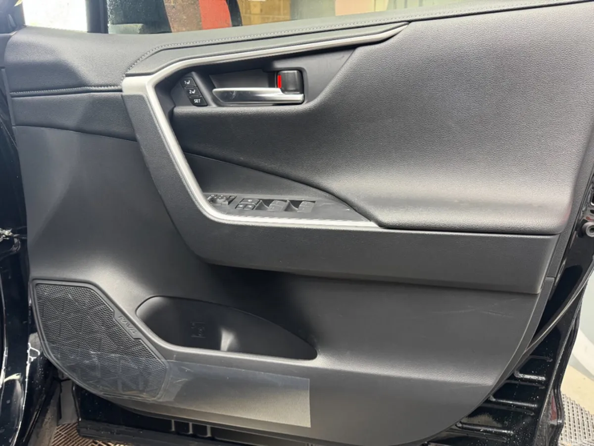 Toyota RAV4 SUV, Petrol Hybrid, 2024, Black
