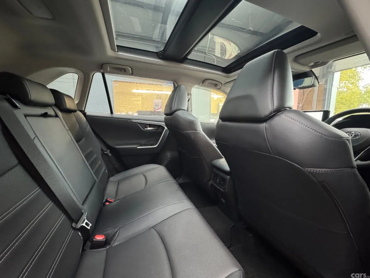 Toyota RAV4 SUV, Petrol Hybrid, 2024, Black