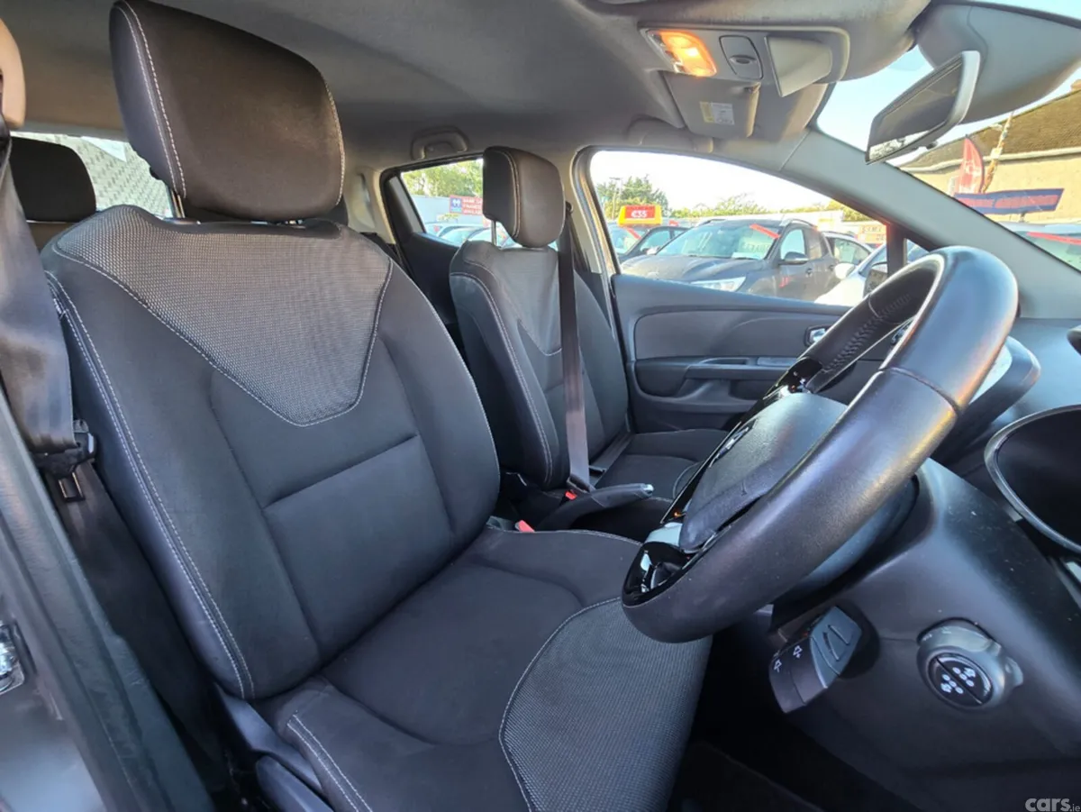 Renault Clio Hatchback, Petrol, 2016, Grey